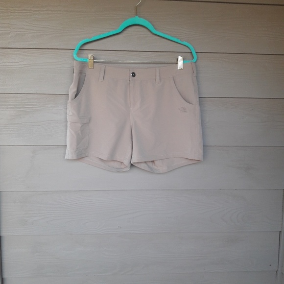 The North Face Pants - THE NORHT FACE SHORTS women's